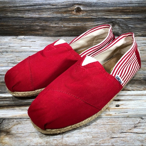 NWT Toms Unisex Red Stripped Loafer Slip Boat Shoe - Picture 2 of 7